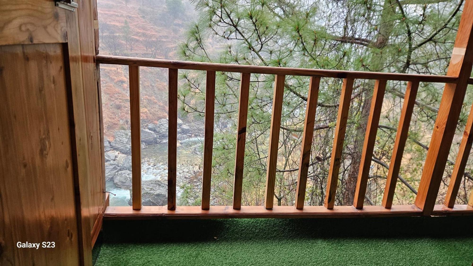 The Fiza Retreat Tirthan Banjār Zewnętrze zdjęcie